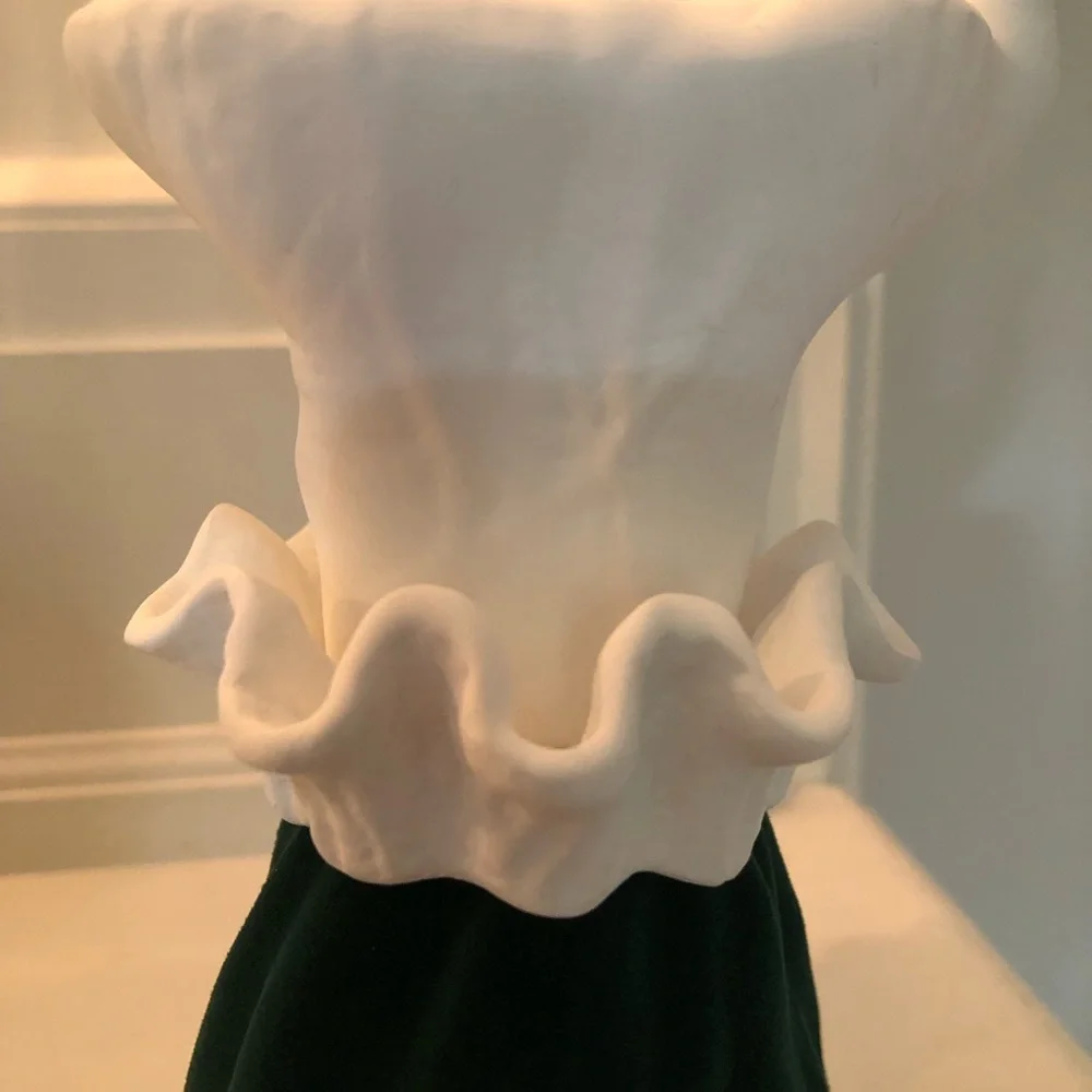 RETIRED BATH & BODYWORKS 2022 WITCHES PEDESTAL SINGLE CANDLEHOLDER - Picture 5 of 8